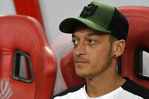 ozil watched