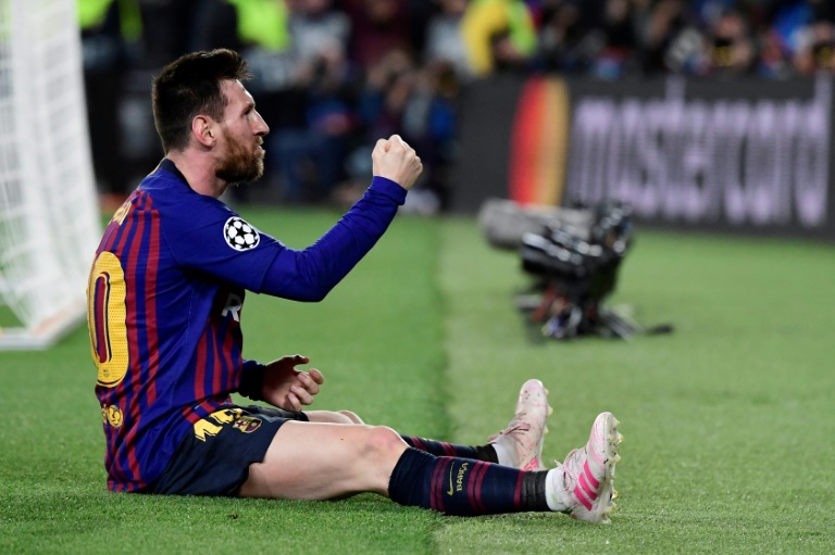 klopp hails unstoppable messi